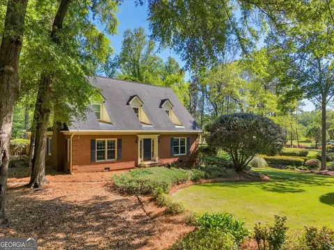 110 Kenneth Dr, Dublin, GA 31021