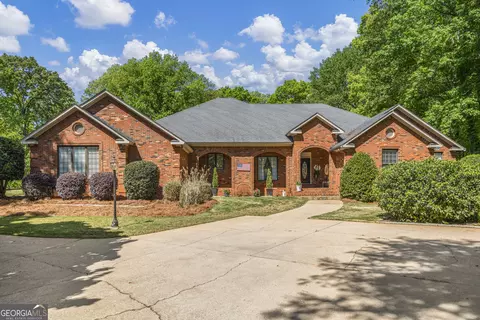 1017 Riverside Dr, Lagrange, GA 30240