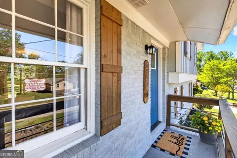2380 Greenway Dr, Decatur, GA 30035