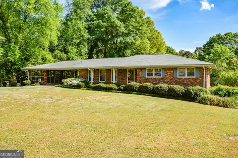 920 Chesterfield Dr, Marietta, GA 30066
