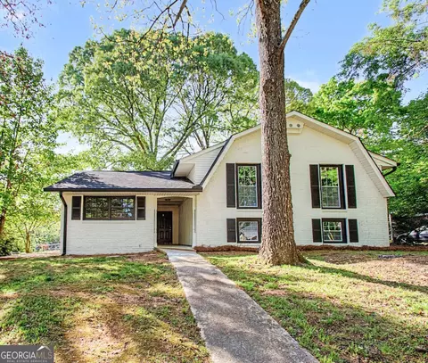 556 Roxbury Dr, Riverdale, GA 30274