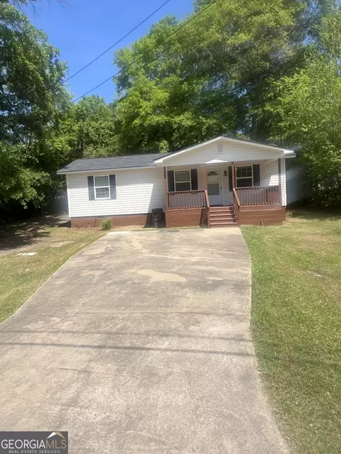 967 Kelley St, Lagrange, GA 30241