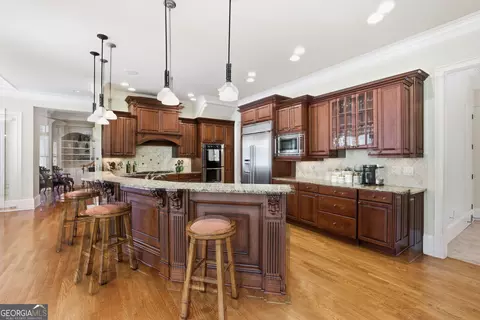 Kitchen - 750 Tramore Pl, Milton, GA 30004 photo 2 of 5