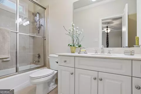 Bath - 750 Tramore Pl, Milton, GA 30004 photo 7 of 10
