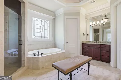 Bath - 750 Tramore Pl, Milton, GA 30004 photo 4 of 10