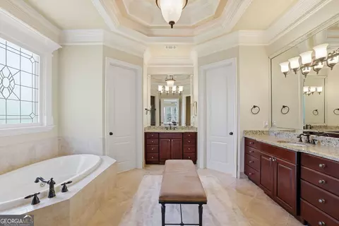 Bath - 750 Tramore Pl, Milton, GA 30004 photo 1 of 10
