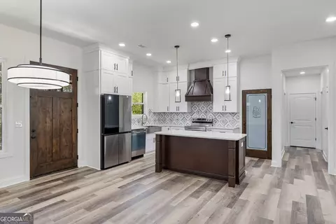 Entry Way - 16 Fullbright Dr SE, Rome, GA 30161 photo 1 of 1