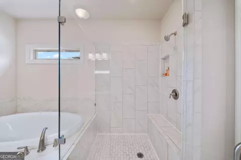Bath - 11395 Crestview Ter, Suwanee, GA 30024 photo 3 of 7