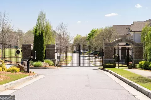 View/Area - 11395 Crestview Ter, Suwanee, GA 30024 photo 5 of 8