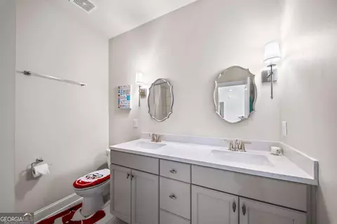 Bath - 11395 Crestview Ter, Suwanee, GA 30024 photo 5 of 7