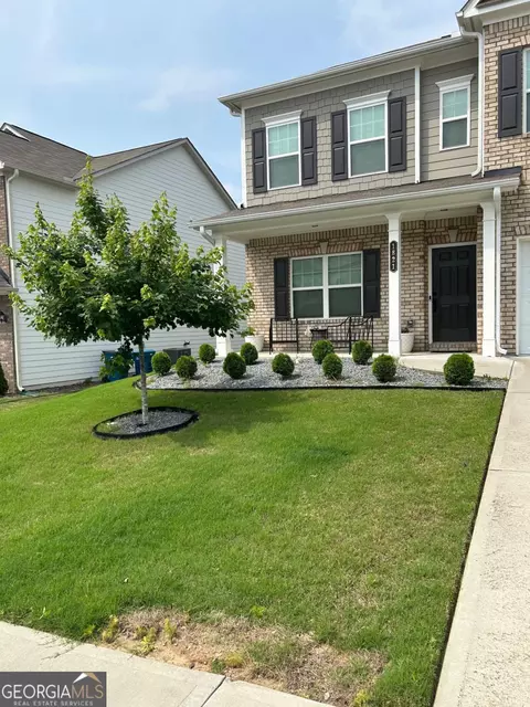 1821 Campbell Oaks Dr, Lawrenceville, GA 30045