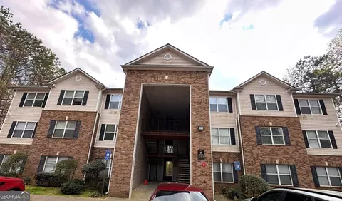 3229 Fairington Dr, Lithonia, GA 30038