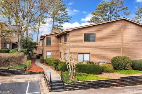 1701 Parkaire Xing, Marietta, GA 30068