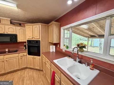 Kitchen - 1301 Floyd Dr, Townsend, GA 31331 photo 1 of 5