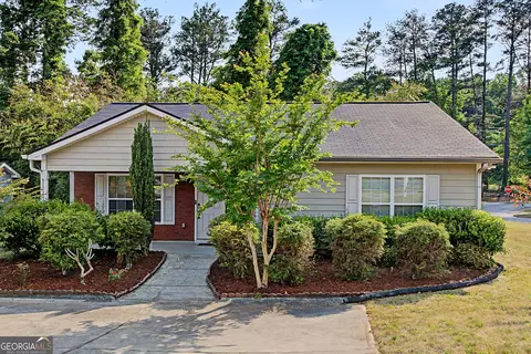 90 Kerwood Ct, Austell, GA 30168