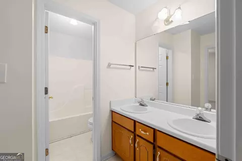Bath - 365 Hillview Rd, Hampton, GA 30228 photo 2 of 7