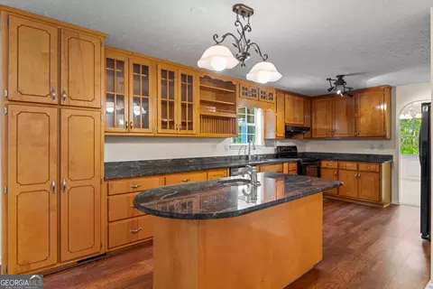 Kitchen - 365 Hillview Rd, Hampton, GA 30228 photo 2 of 4