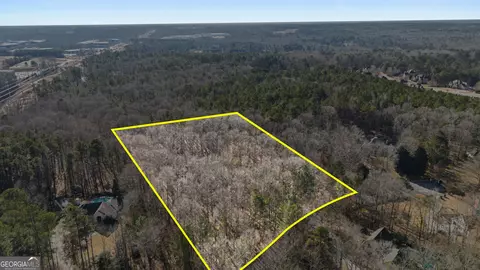 140 Emerald Ln, Fayetteville, GA 30214