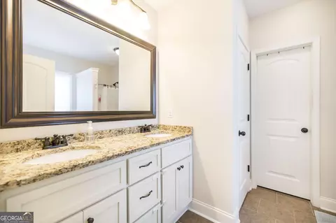 Entry Way - 204 Allington Walk, Warner Robins, GA 31088 photo 3 of 3