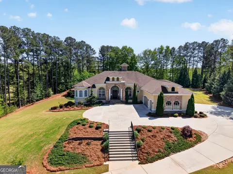 202 Carriage Ln, Peachtree City, GA 30269