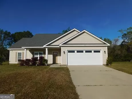 217 Fallen Leaf Dr, Brooklet, GA 30415