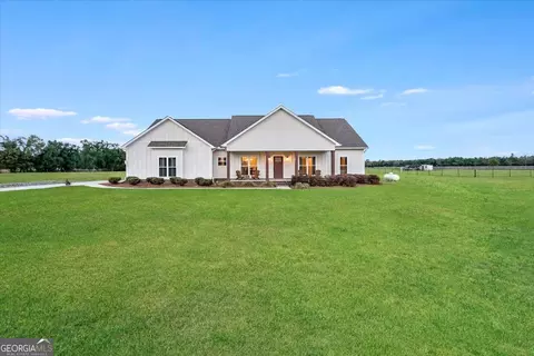Exterior - 6984 Old River Rd S, Brooklet, GA 30415 photo 2 of 7