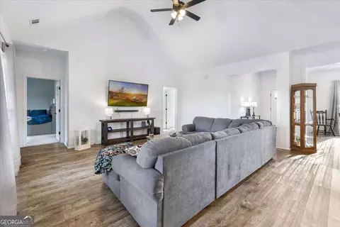 Entry Way - 6984 Old River Rd S, Brooklet, GA 30415 photo 2 of 3