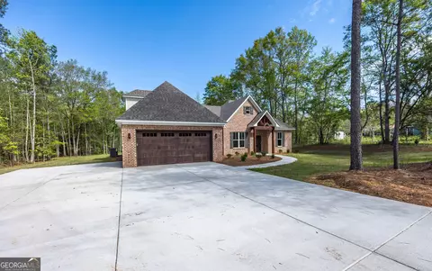 Exterior - 230 Mcgee Rd, Pine Mountain, GA 31822 photo 2 of 7