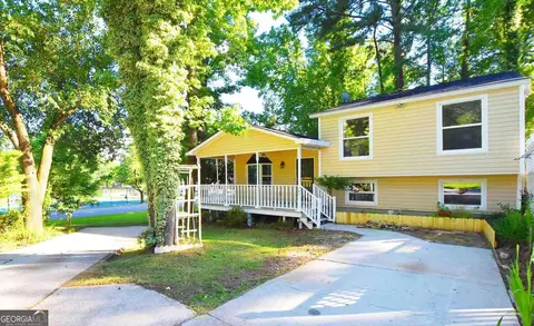 101 Hamilton Rd, Peachtree City, GA 30269