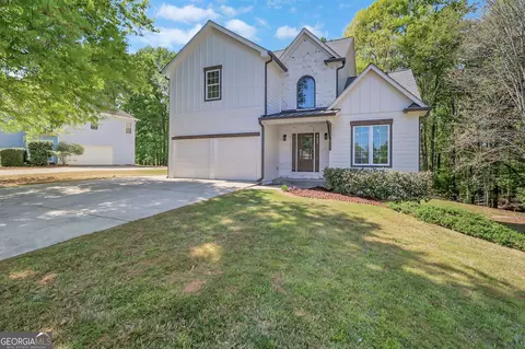 6259 Spring Lake Dr, Flowery Branch, GA 30542