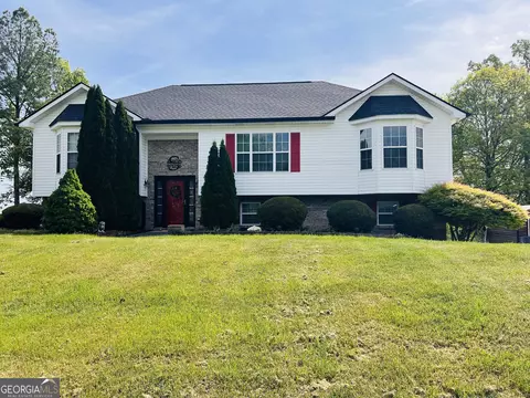 2009 Ashley Ln, Dalton, GA 30721