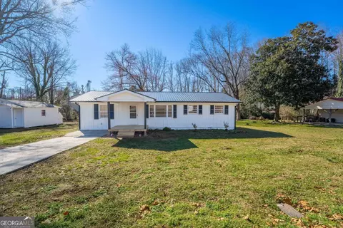 298 Faulkner St, Cleveland, GA 30528