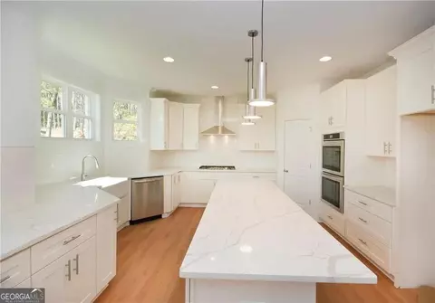 Kitchen - 4604 Mossey Dr, Stonecrest, GA 30038 photo 2 of 4