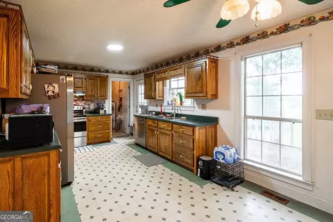 Kitchen - 2356 Stone Dr, Comer, GA 30629 photo 1 of 3