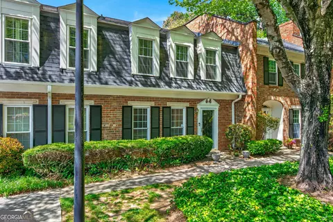 9 Scotland Pl NW, Atlanta, GA 30318