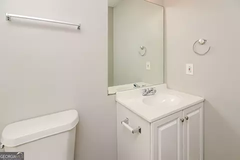 Bath - 460 Mountainview Dr, Covington, GA 30016 photo 2 of 3