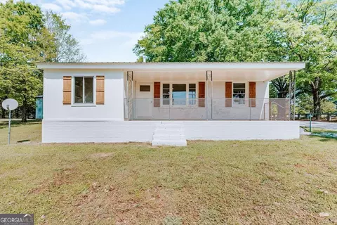 52 Clark Cir, Lexington, GA 30648