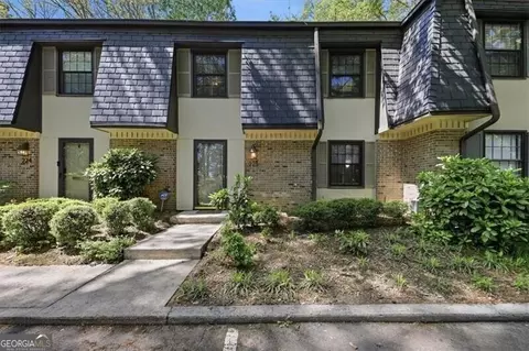 225 Triumph Dr NW, Atlanta, GA 30327