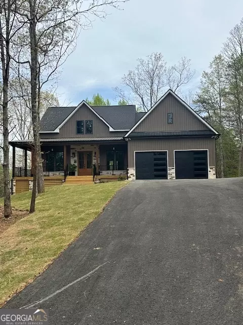 1050 Rainbow Cir, Cleveland, GA 30528