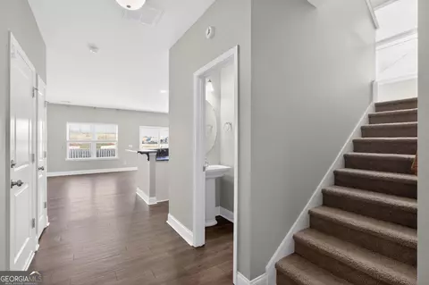 Entry Way - Undisclosed, Savannah, GA 31407 photo 2 of 6