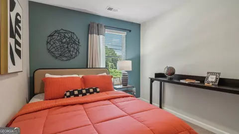 Bedroom - 206 Kenmore Cir, Perry, GA 31069 photo 2 of 7