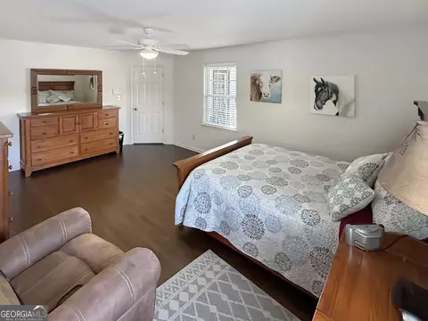 Bedroom - 6356 Highway 191, Comer, GA 30629 photo 2 of 6