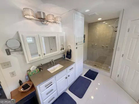 Bath - 6356 Highway 191, Comer, GA 30629 photo 2 of 4
