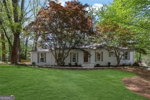 4520 Huntridge Dr, Roswell, GA 30075