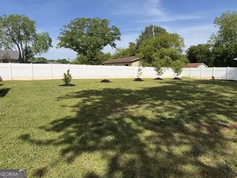 Exterior - 202 E County Rd, Thomaston, GA 30286 photo 4 of 4