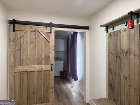 Entry Way - 202 E County Rd, Thomaston, GA 30286 photo 4 of 4