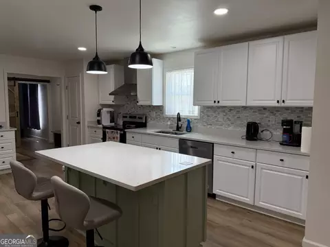 Kitchen - 202 E County Rd, Thomaston, GA 30286 photo 4 of 4