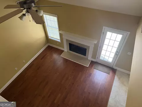 Living - 429 Jasmine Cir, Lagrange, GA 30241 photo 2 of 2
