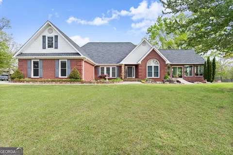 4841 Cobb Griffin Rd, Gillsville, GA 30543