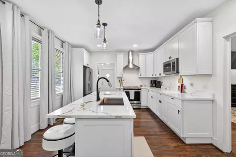 Kitchen - 37 Poplar St, Covington, GA 30014 photo 6 of 8